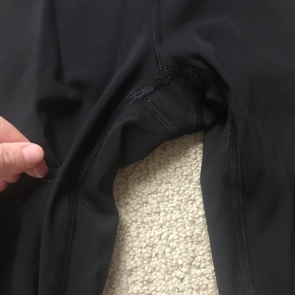 Lululemon motionful 7/8 tight - Picture 6 of 8